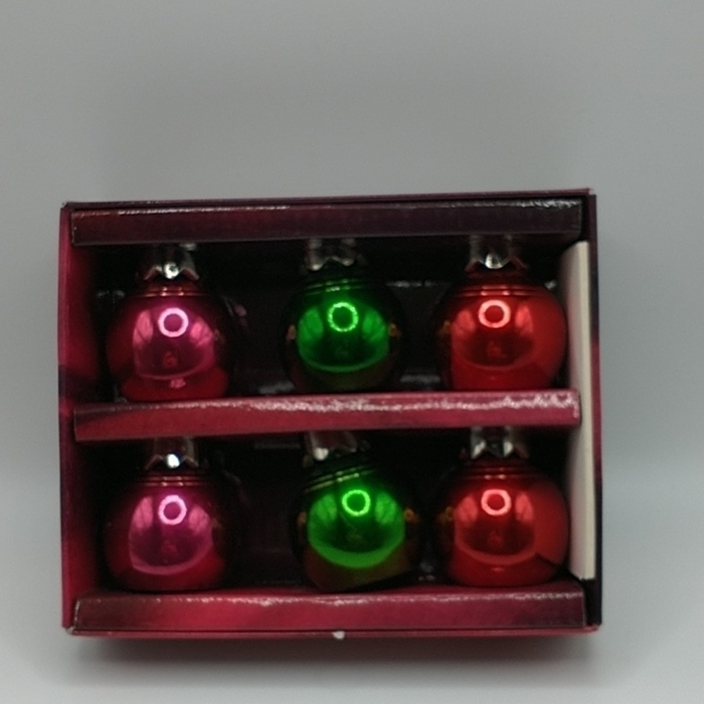 Linens N Things Set of Six Christmas Ornament Placecard Holders with Bla…
